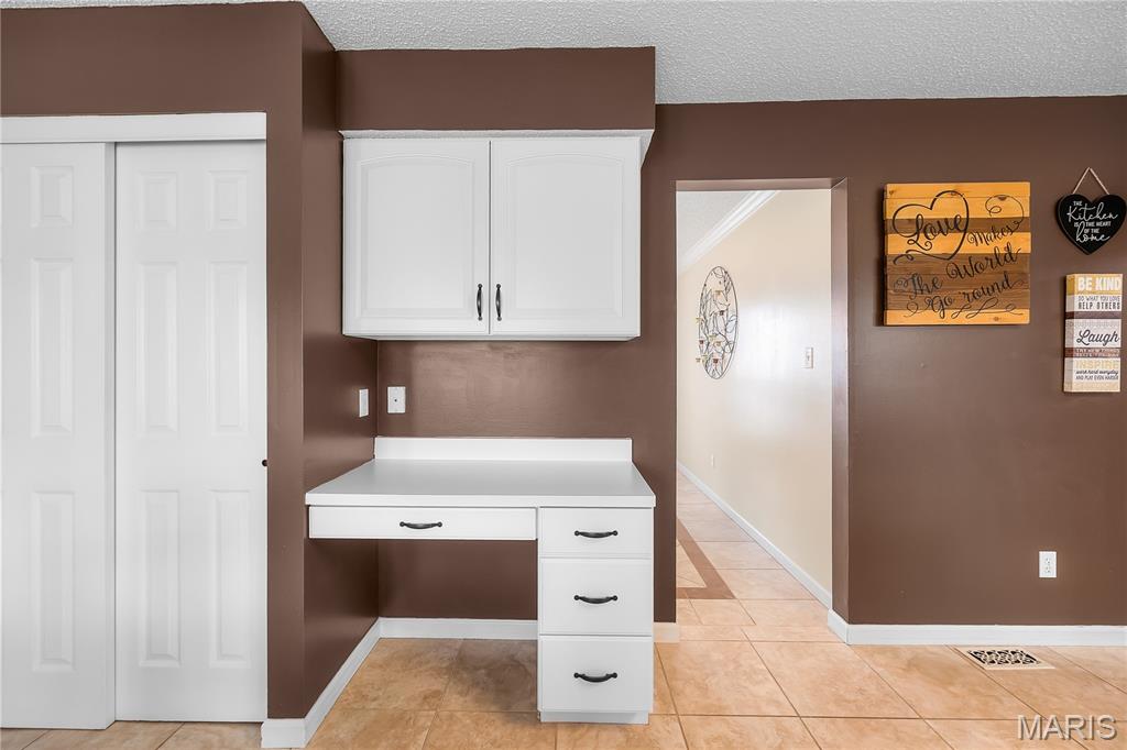 2 Coalter Court
