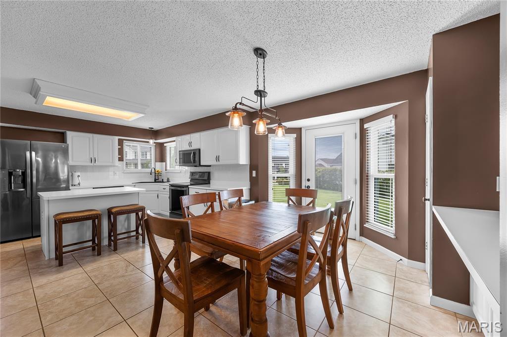 2 Coalter Court