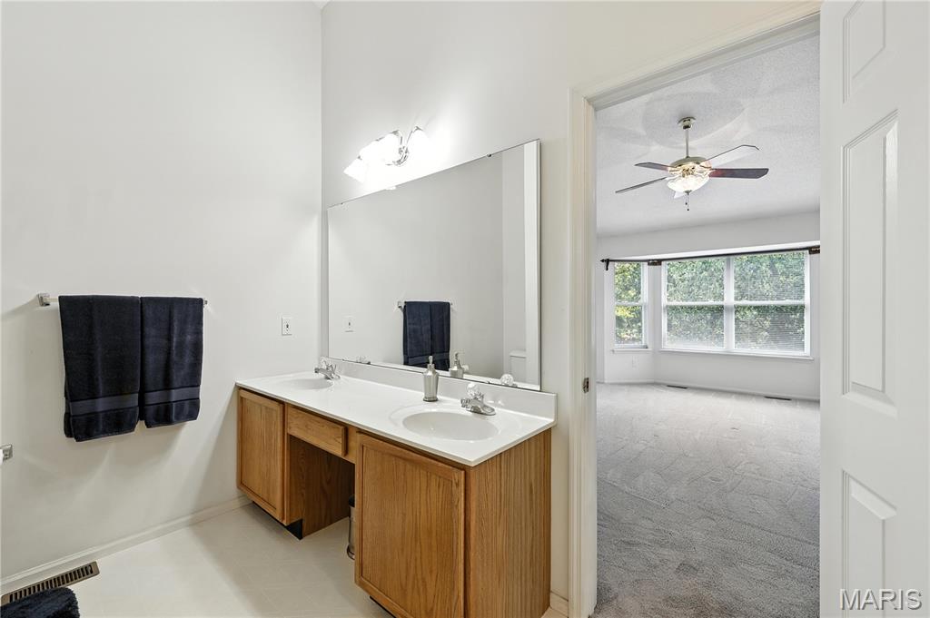 1516 Lienemann Drive Unit: 26
