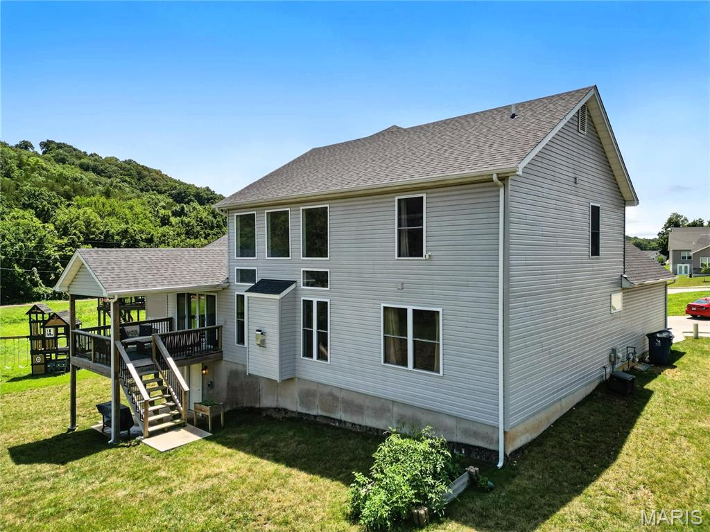 168 Bentley Court E