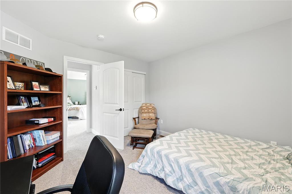 168 Bentley Court E