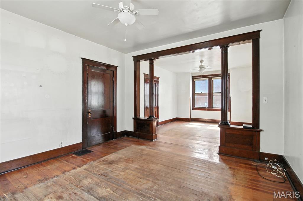 407 E 5th Street