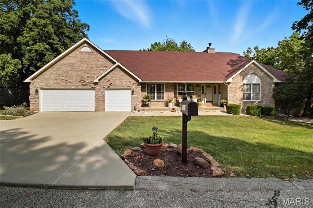 709 Heatherstone Drive