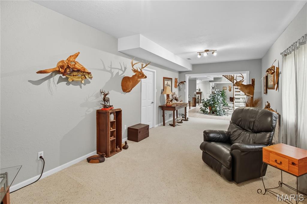 709 Heatherstone Drive