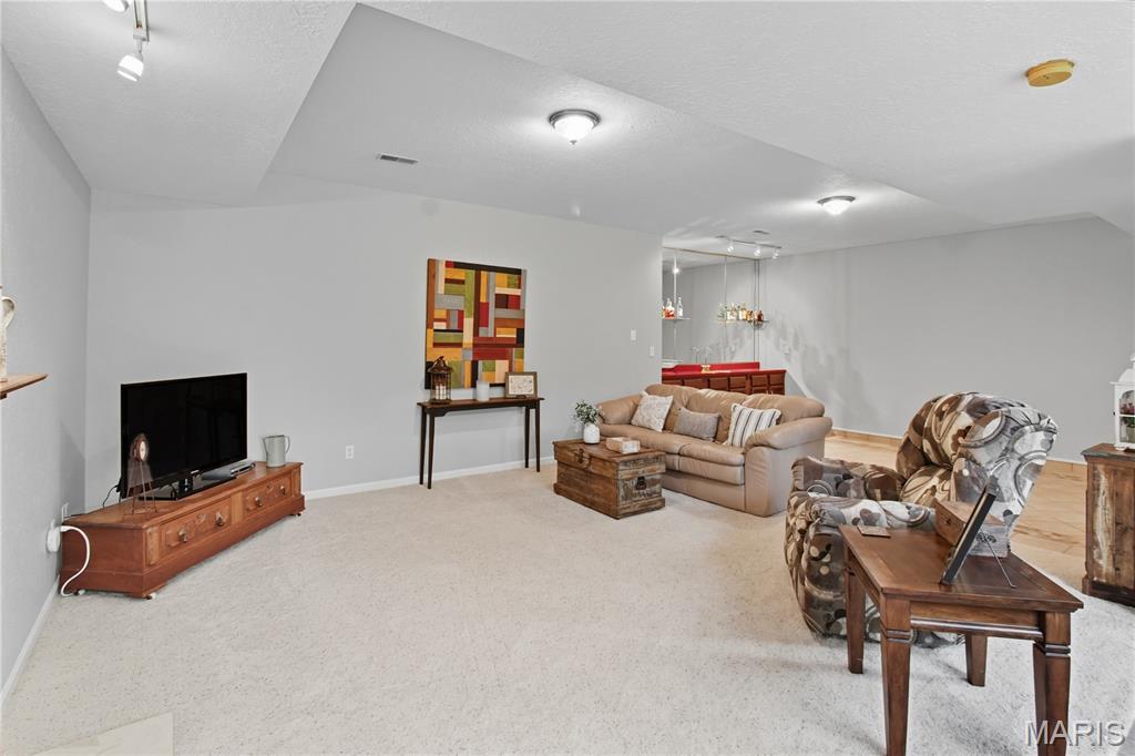 709 Heatherstone Drive