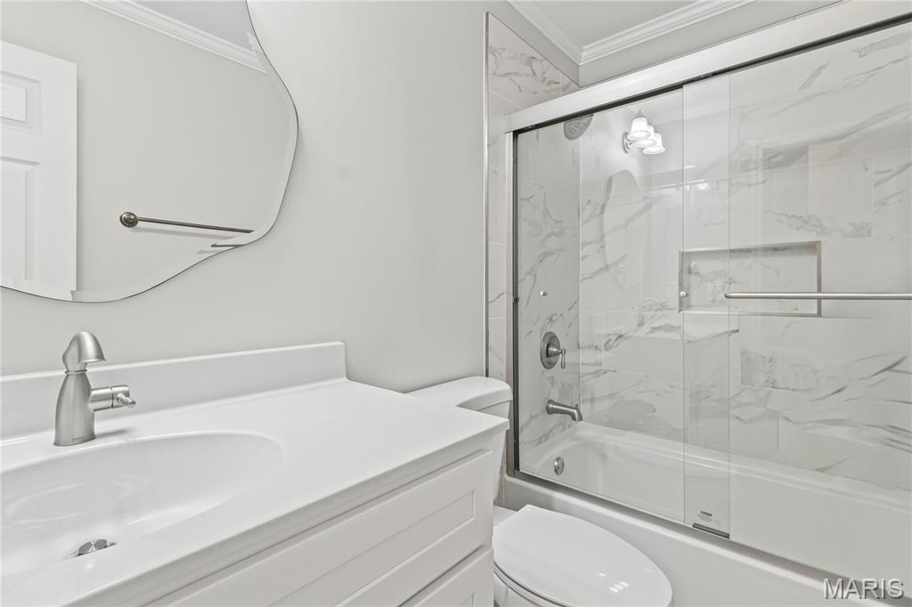 39 Parkway Villas Court Unit: 9A