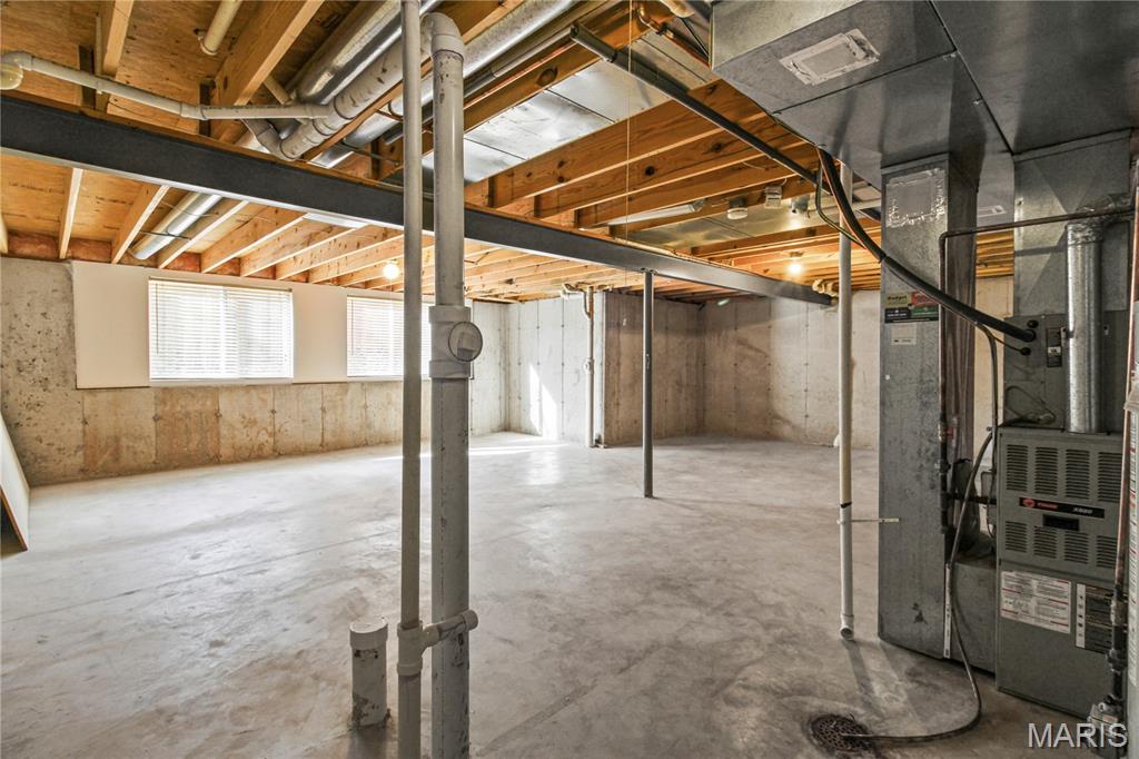 39 Parkway Villas Court Unit: 9A