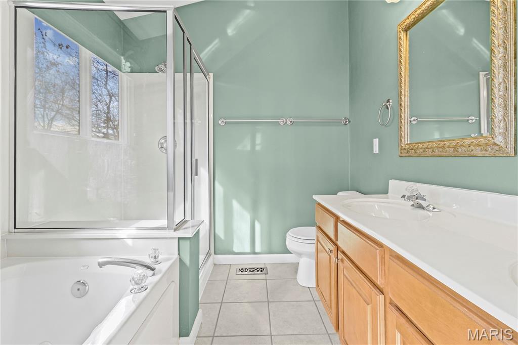 39 Parkway Villas Court Unit: 9A