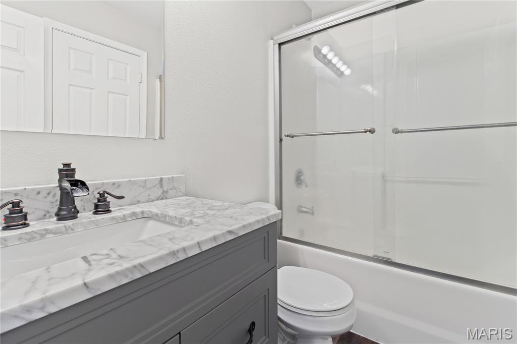 712 Woodside Creek Drive