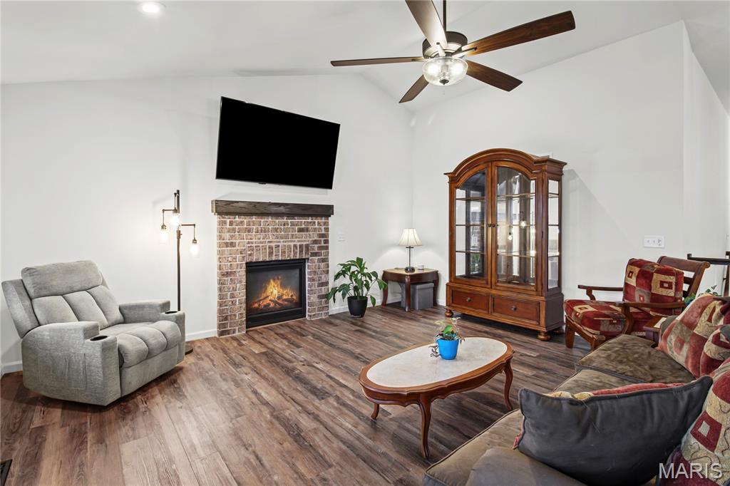 1810 Valley View Circle