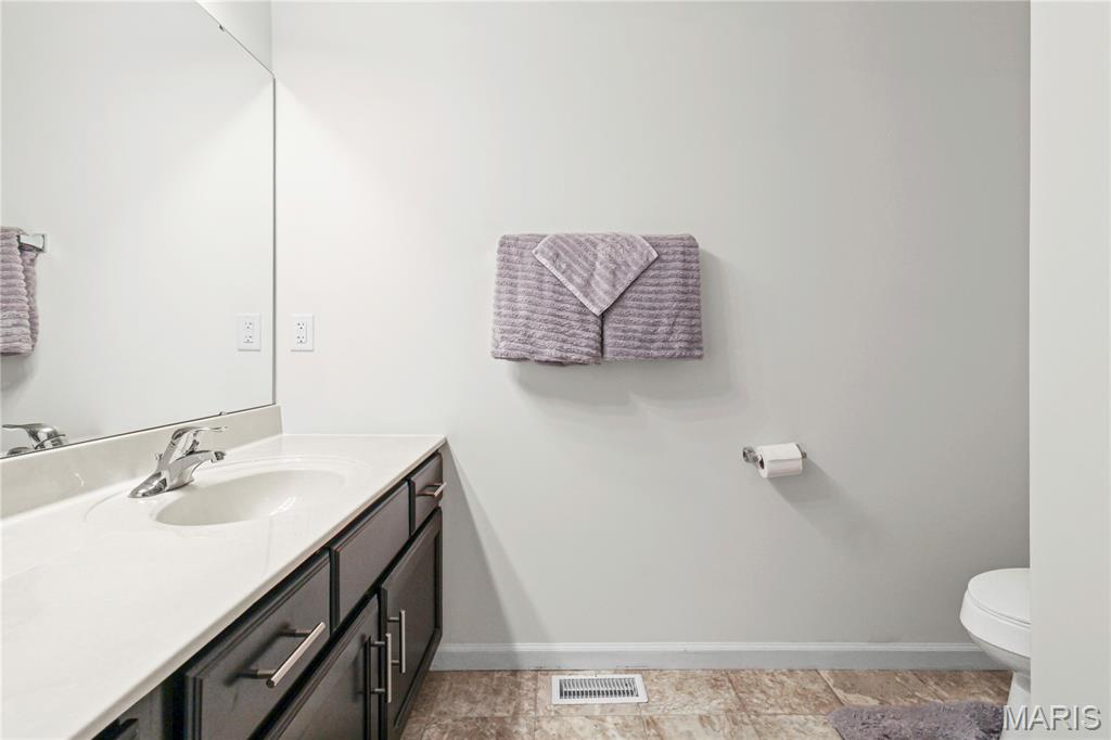 1810 Valley View Circle