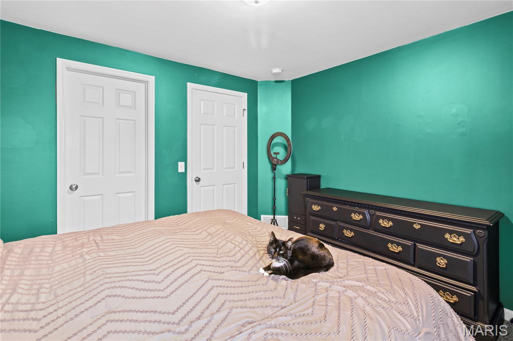 1810 Valley View Circle