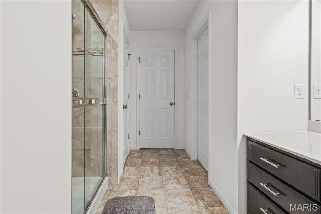 1810 Valley View Circle