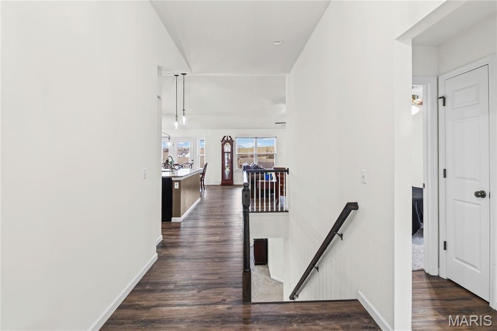 1810 Valley View Circle