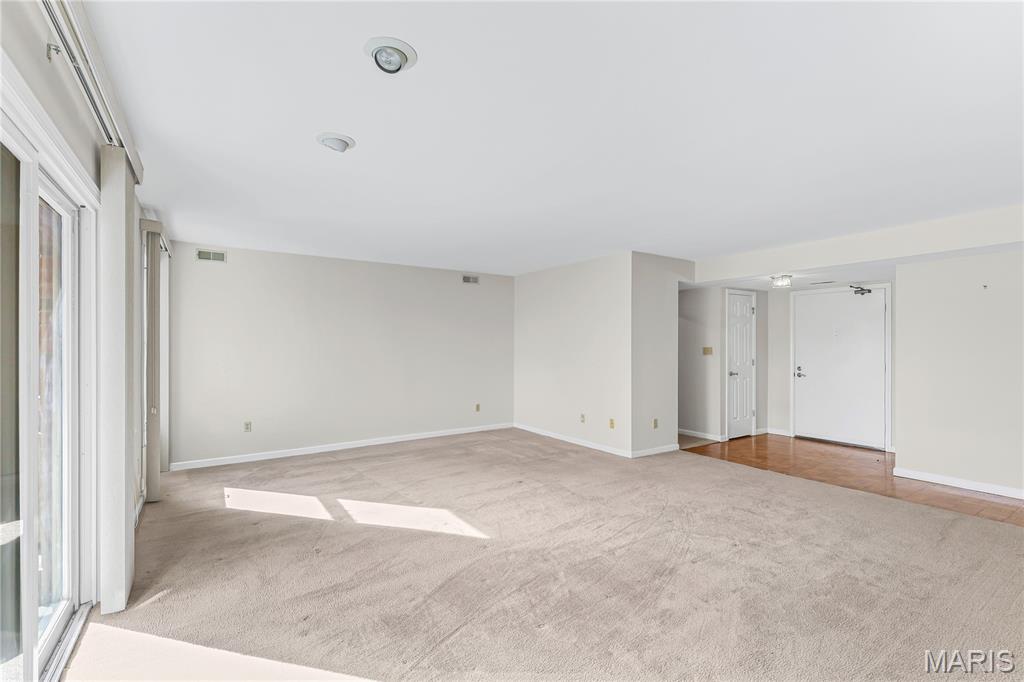 526 Sarah Lane Unit: 25