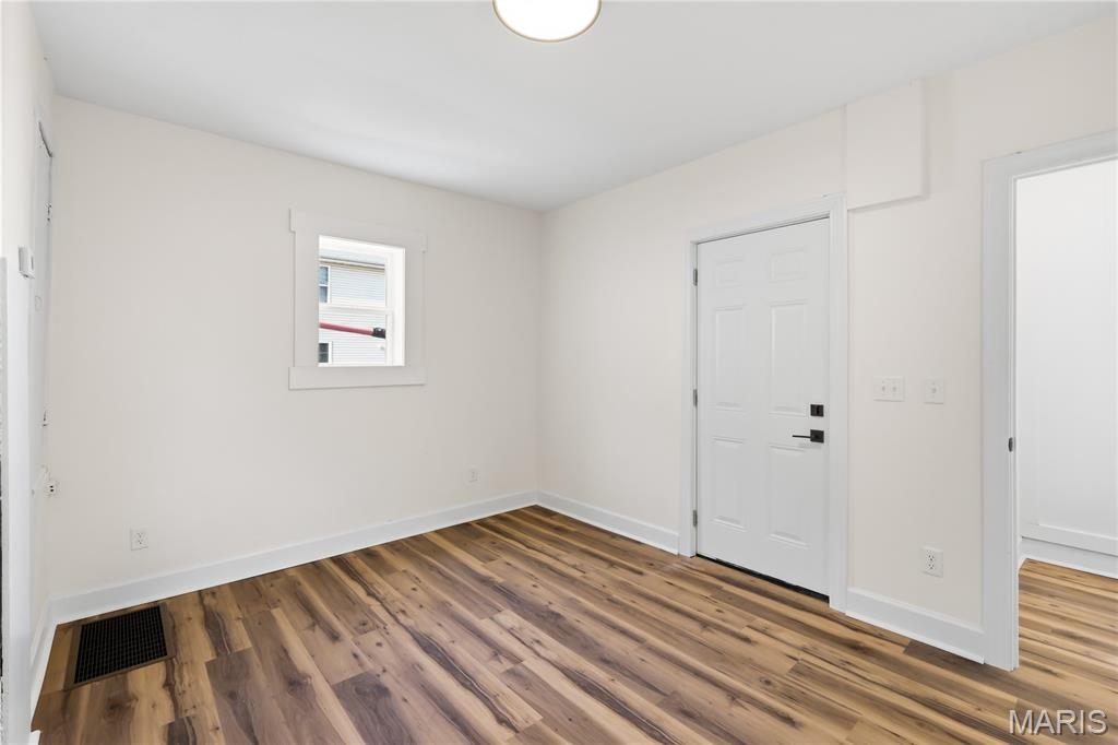 5632 S Magnolia Avenue