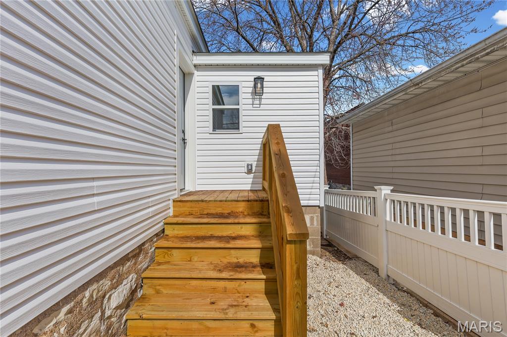 5632 S Magnolia Avenue