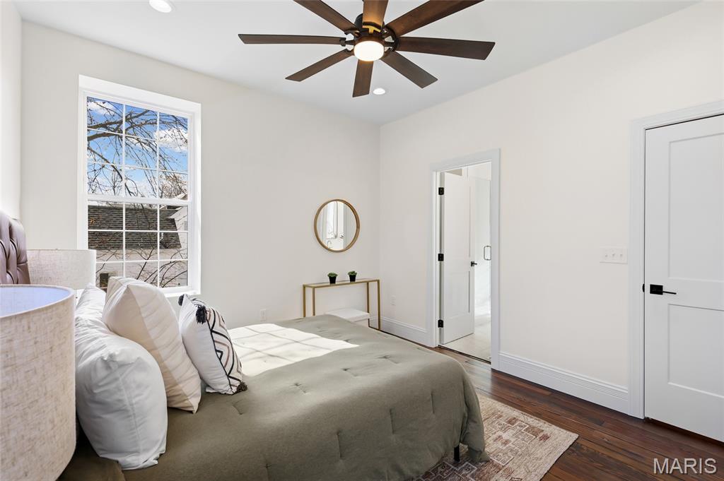 5632 S Magnolia Avenue