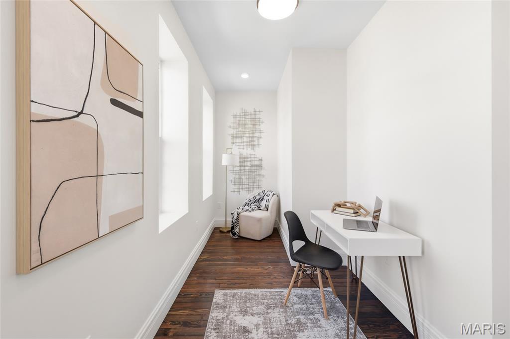 5632 S Magnolia Avenue