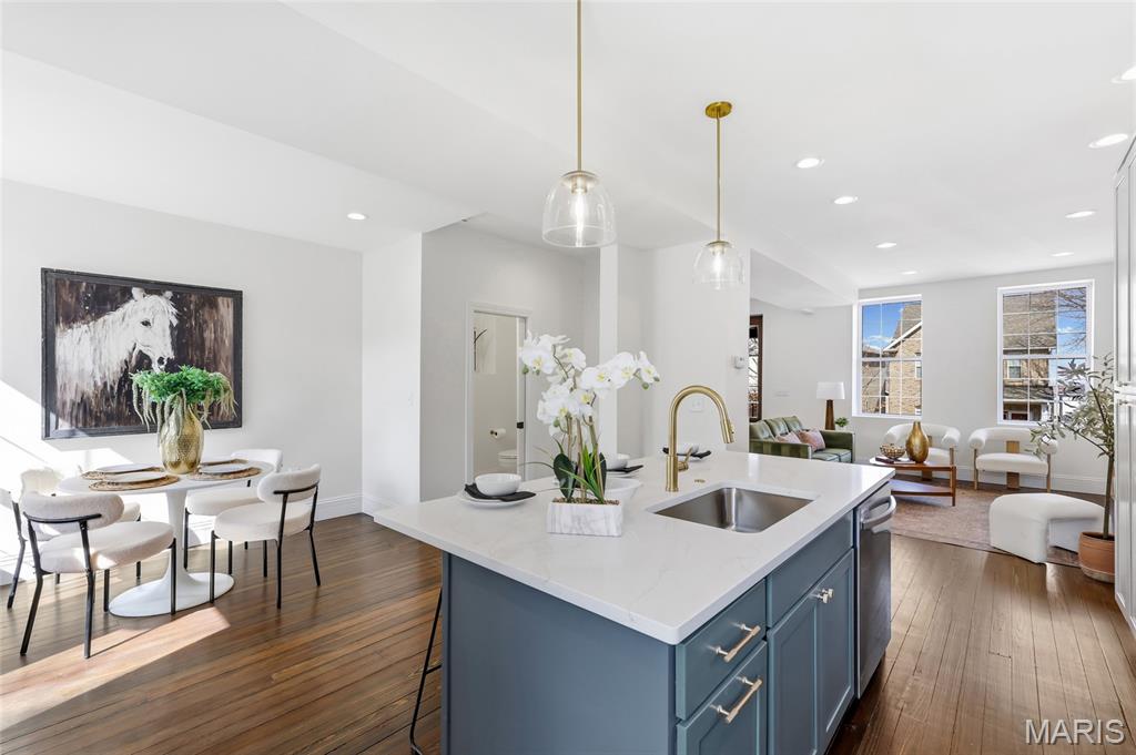 5632 S Magnolia Avenue