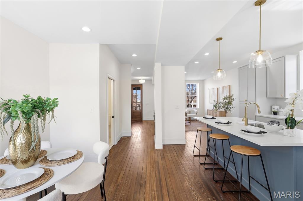 5632 S Magnolia Avenue