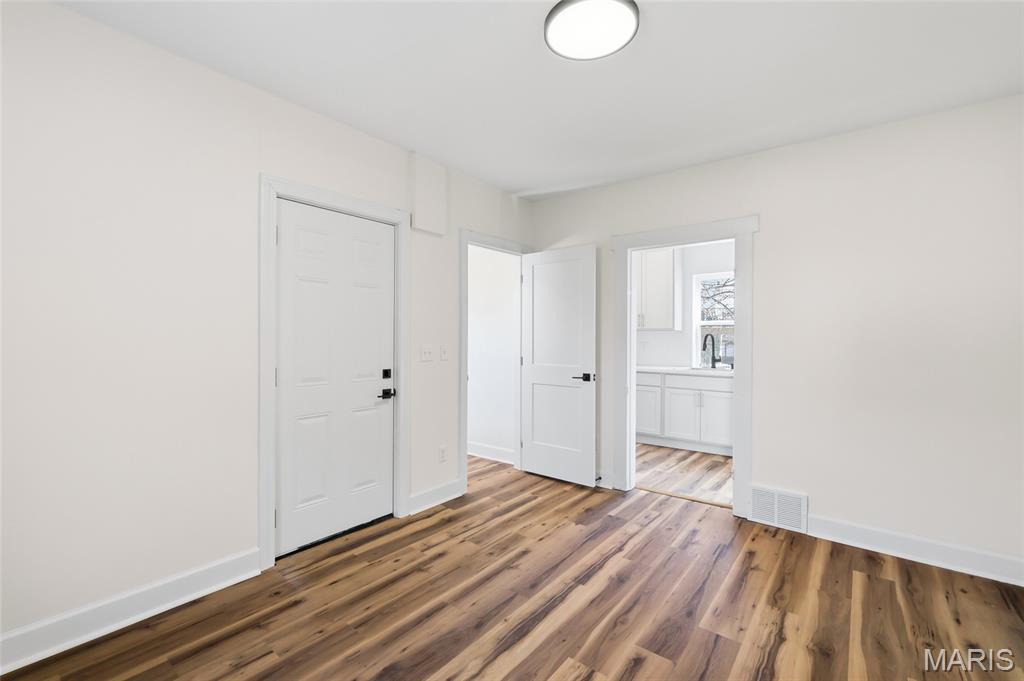 5632 S Magnolia Avenue