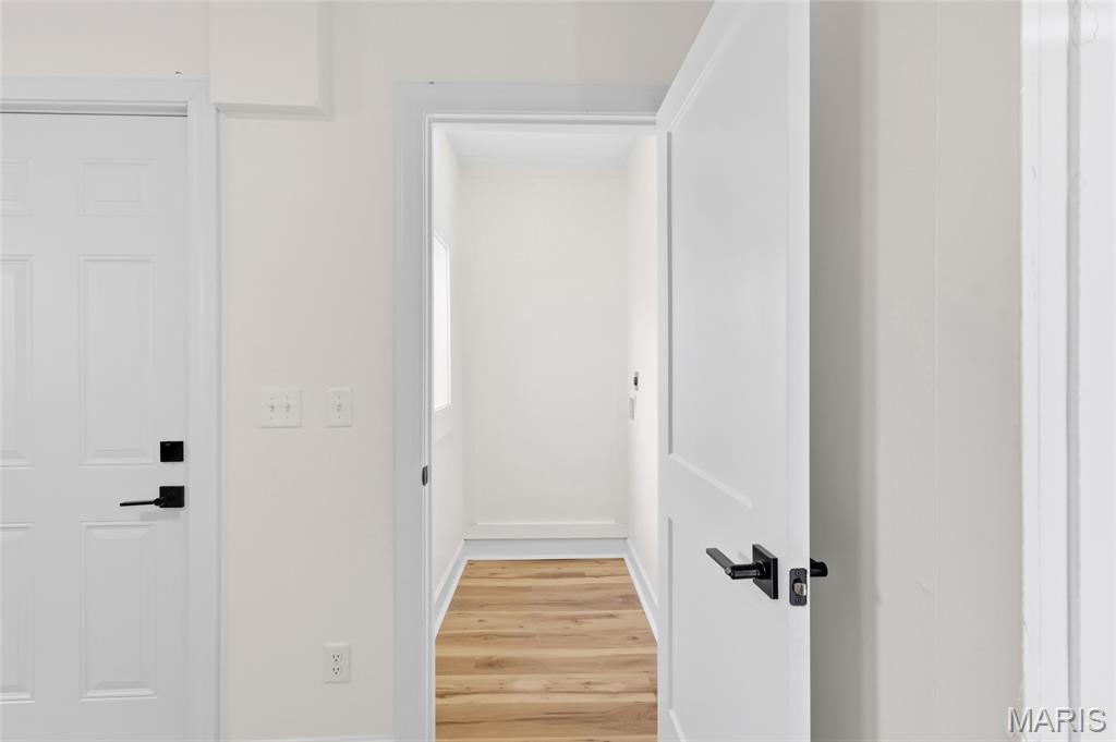 5632 S Magnolia Avenue