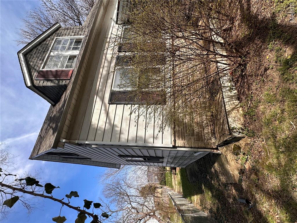 329 Goetz Avenue