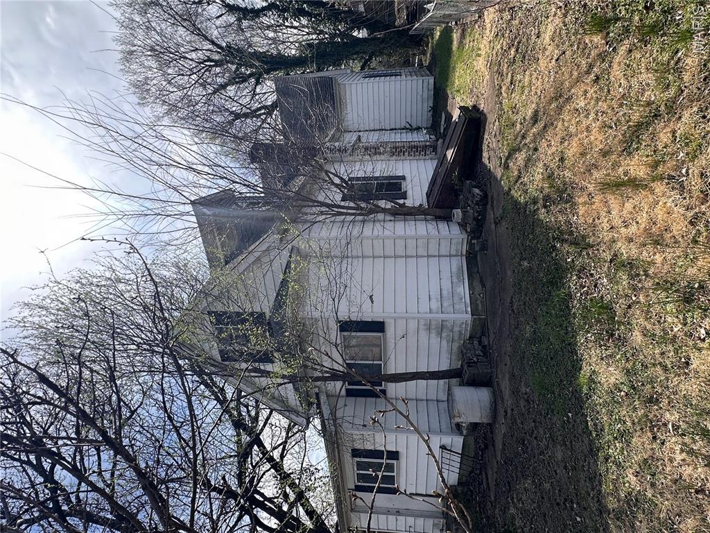 329 Goetz Avenue