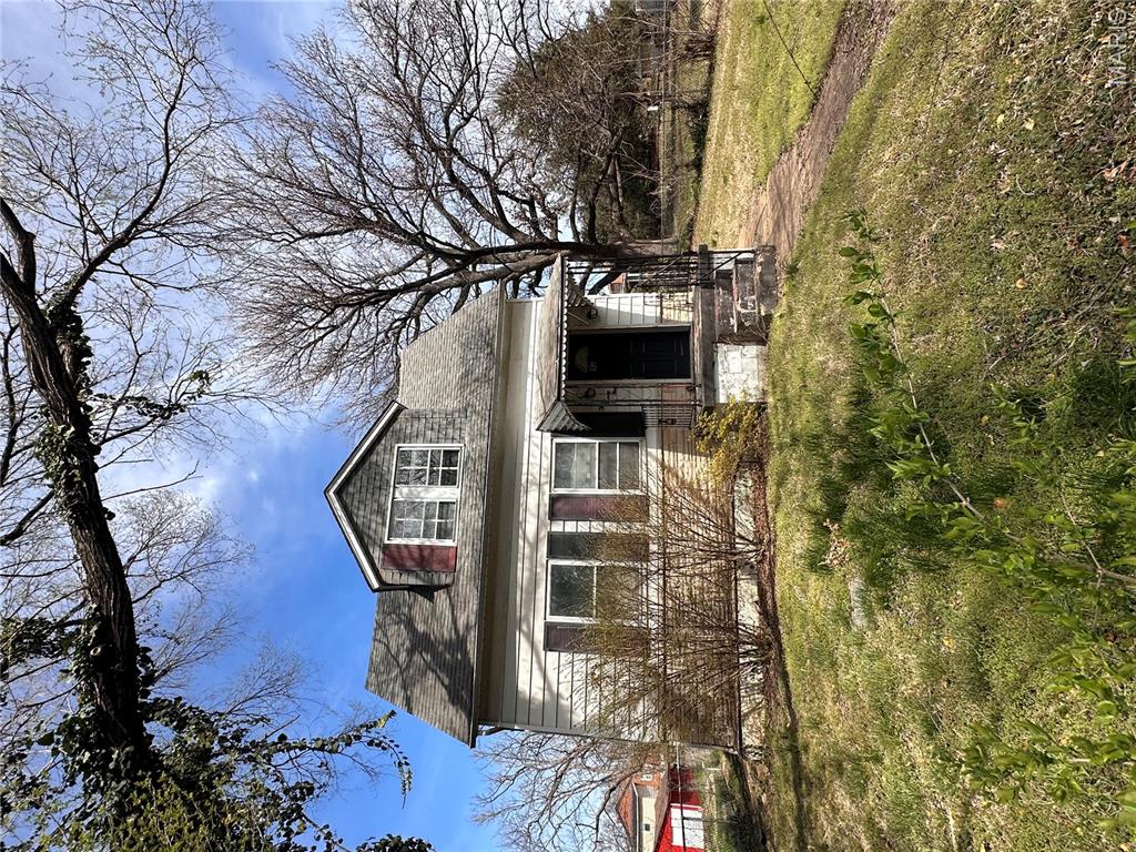 329 Goetz Avenue