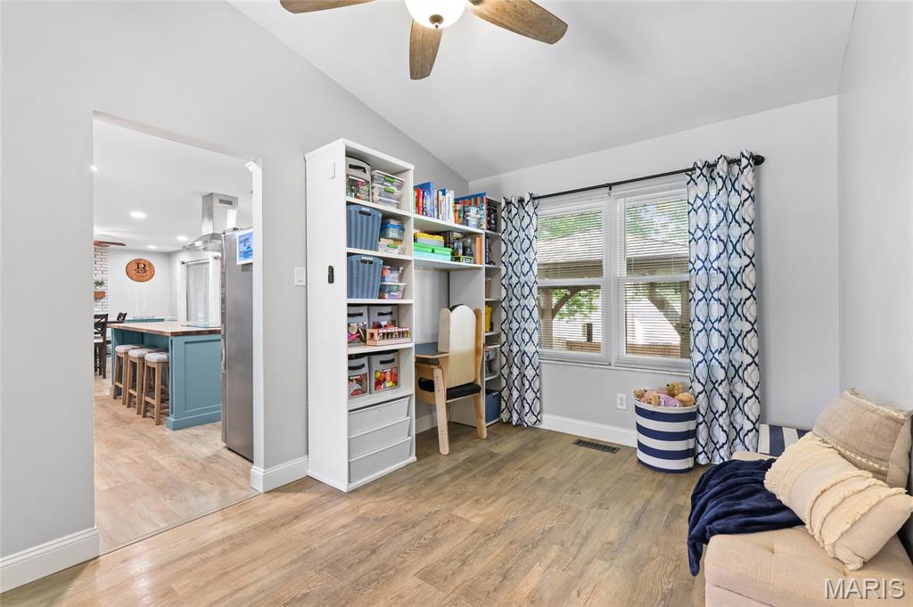 2854 Queen Bee Lane