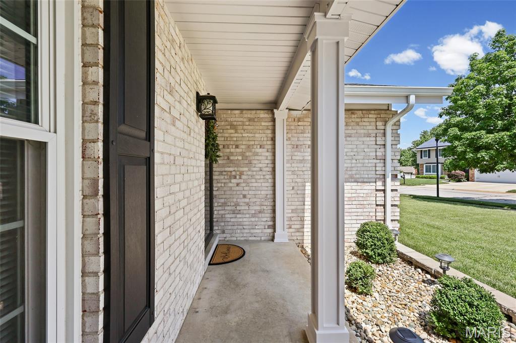 2854 Queen Bee Lane