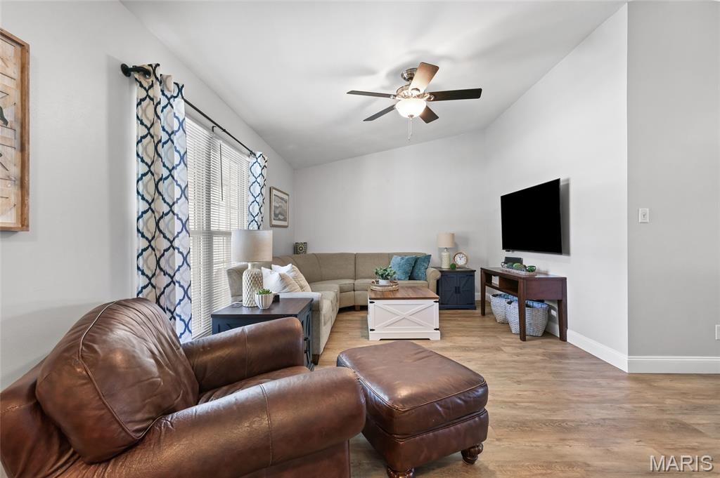 2854 Queen Bee Lane