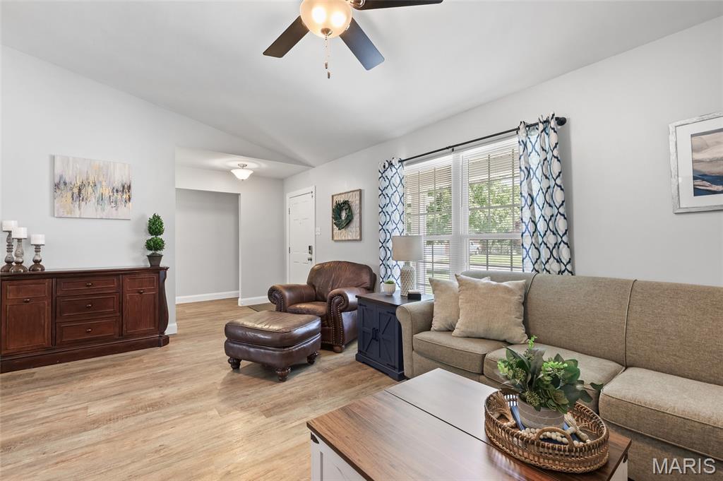 2854 Queen Bee Lane