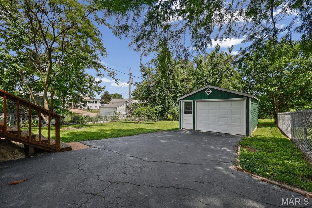 3707 Hoffmeister Avenue