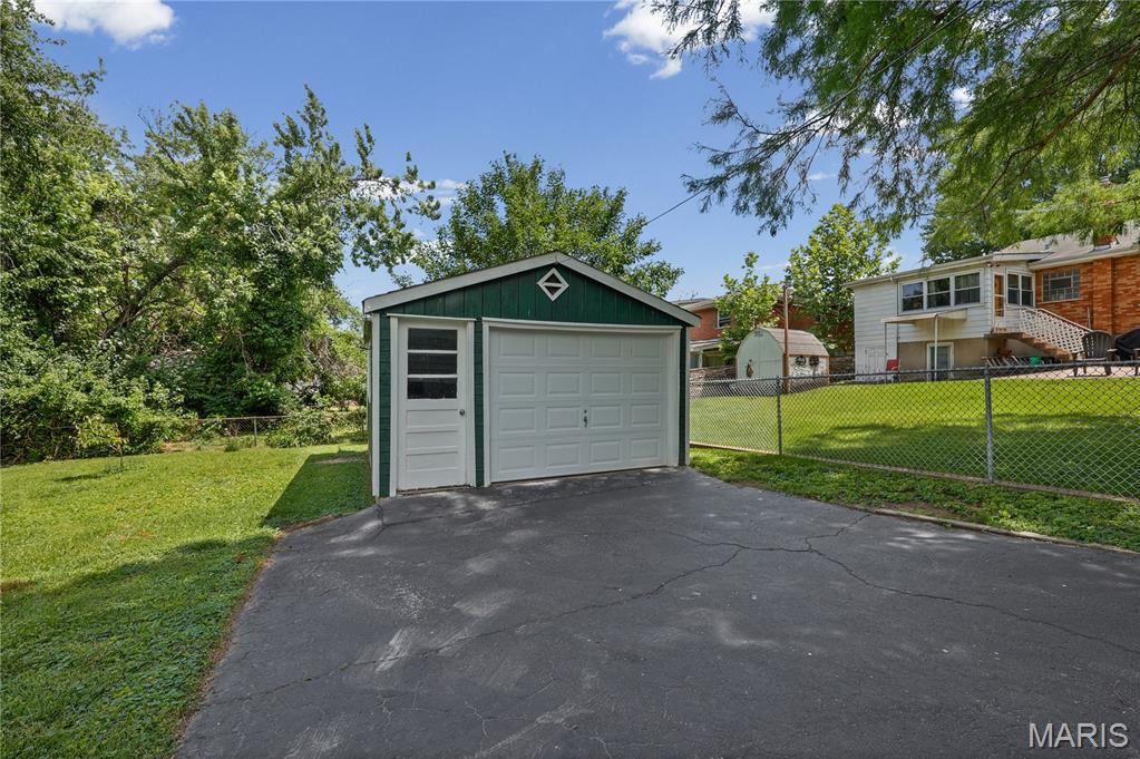 3707 Hoffmeister Avenue