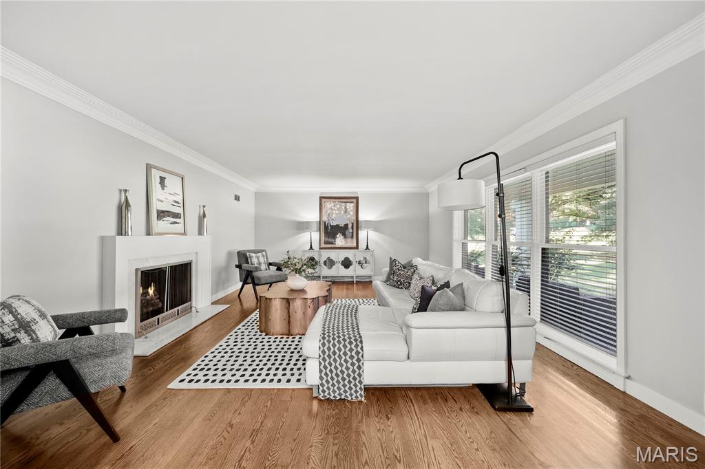 18 Country Aire Drive