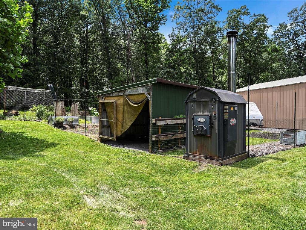 5496 RIDGE ROAD