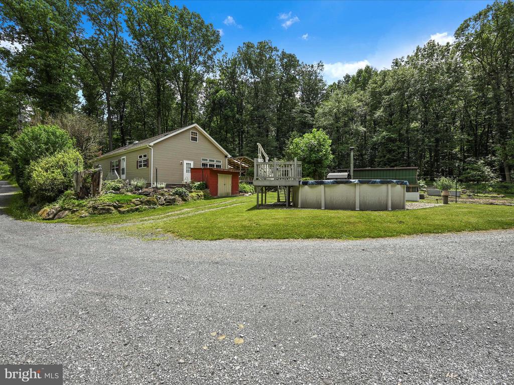 5496 RIDGE ROAD