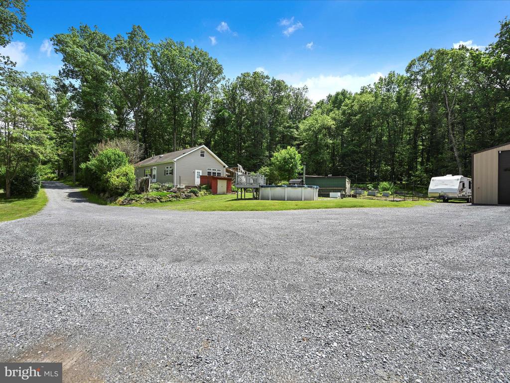 5496 RIDGE ROAD
