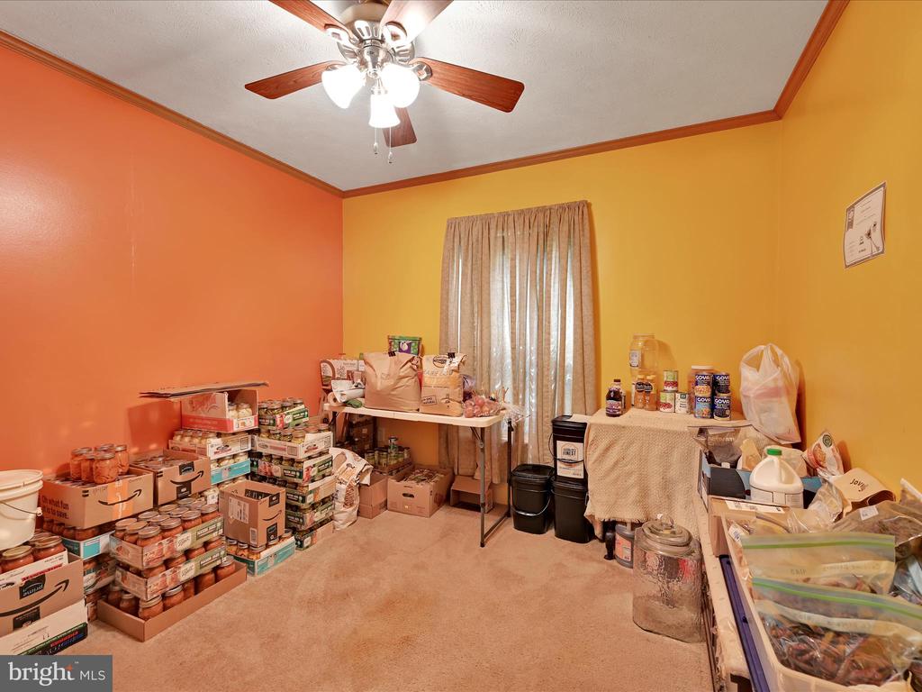 5496 RIDGE ROAD