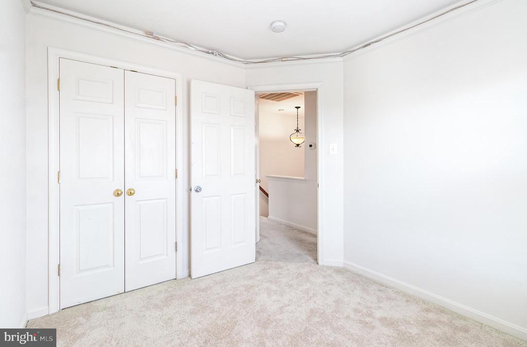 7548 STEPHEN DRIVE