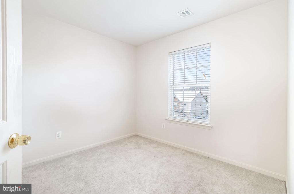 7548 STEPHEN DRIVE