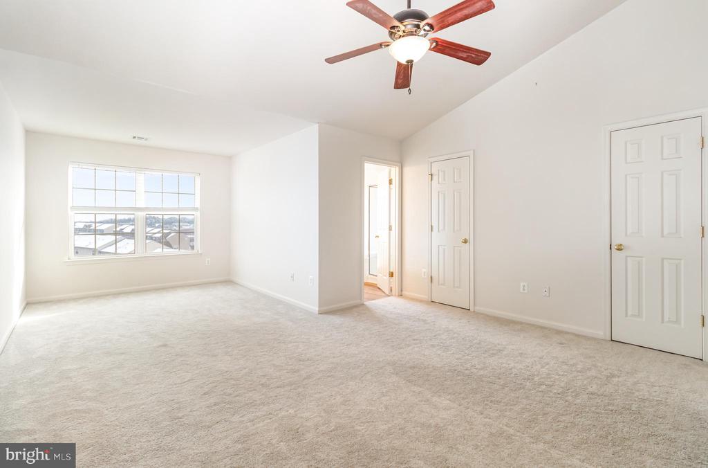 7548 STEPHEN DRIVE