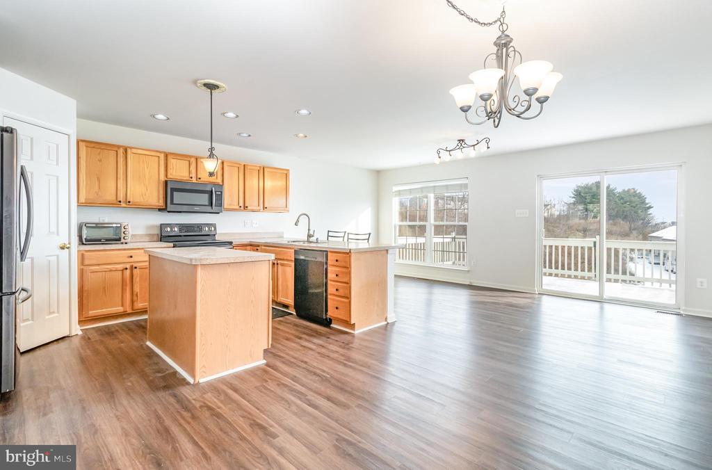 7548 STEPHEN DRIVE