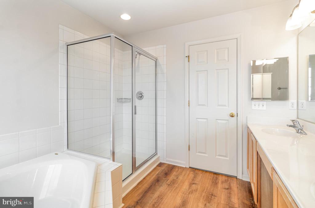 7548 STEPHEN DRIVE