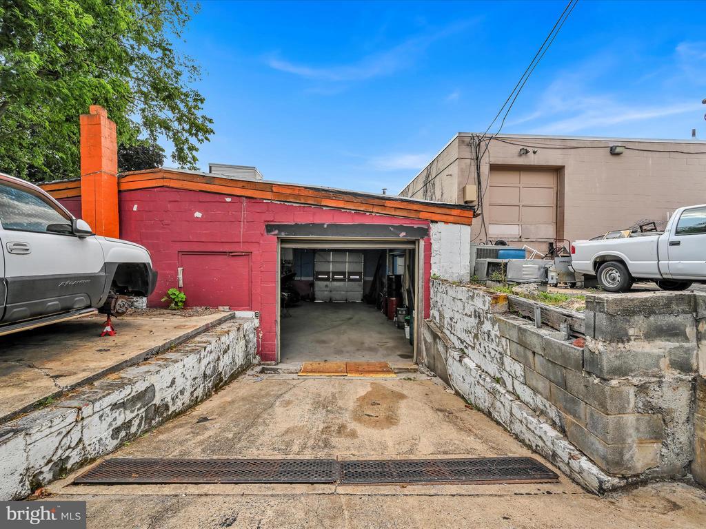 451 S PRINCE STREET
