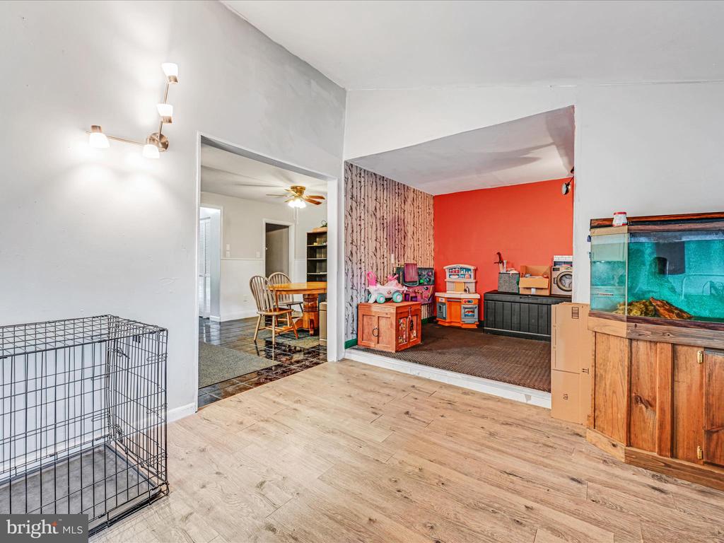 539 CREEKSIDE LANE
