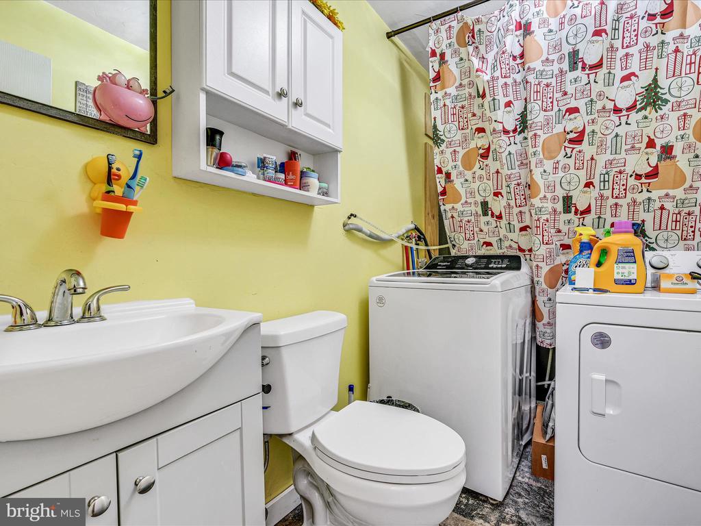539 CREEKSIDE LANE
