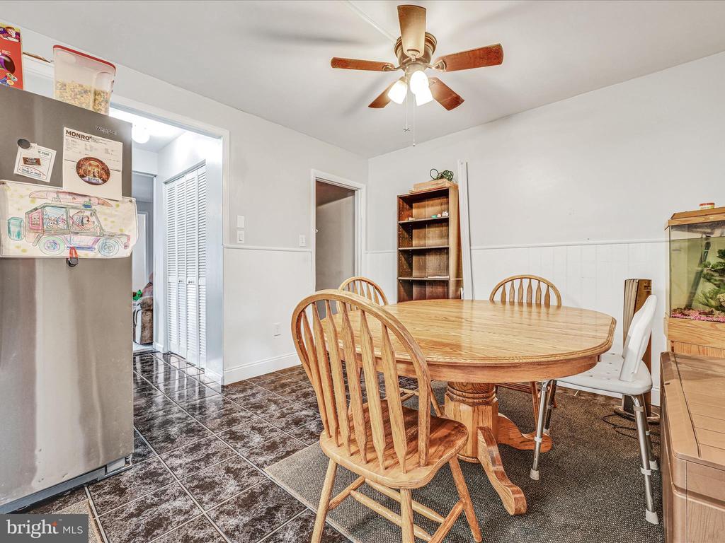 539 CREEKSIDE LANE